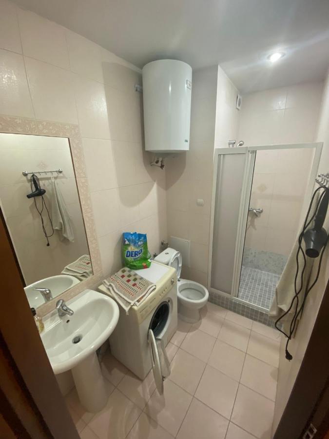 White New Apartments Ultracentral 2-Rooms In The Heart คีชีเนา ภายนอก รูปภาพ