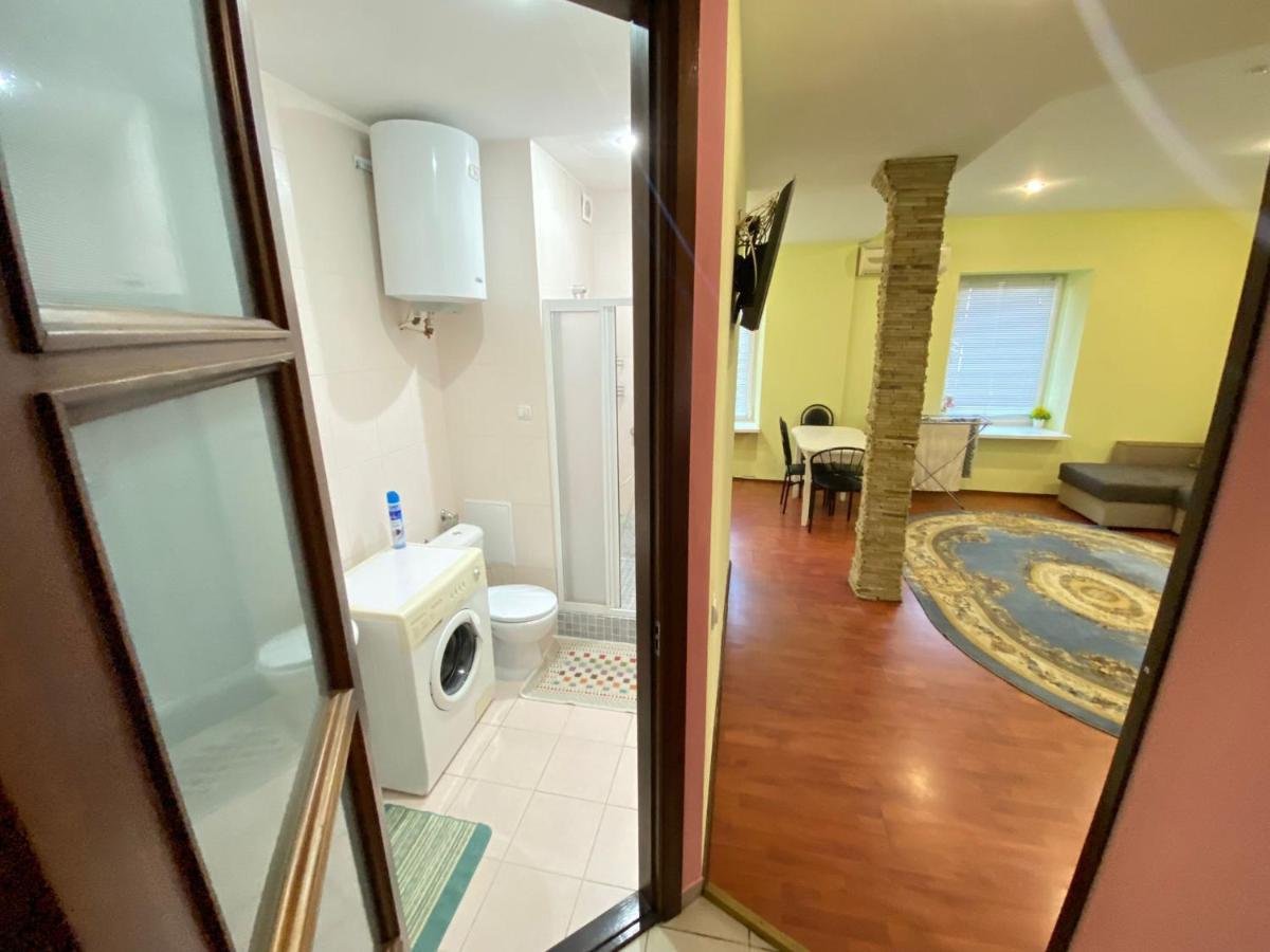 White New Apartments Ultracentral 2-Rooms In The Heart คีชีเนา ภายนอก รูปภาพ