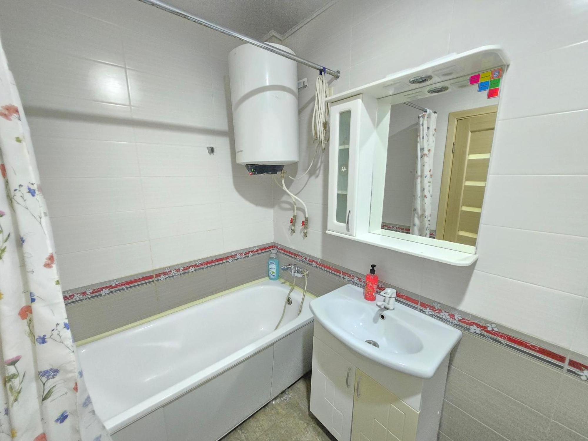 White New Apartments Ultracentral 2-Rooms In The Heart คีชีเนา ภายนอก รูปภาพ